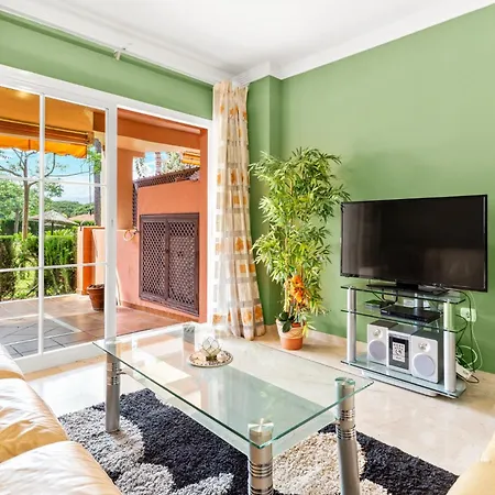 Garden Level - Pino Golf Apartment *
